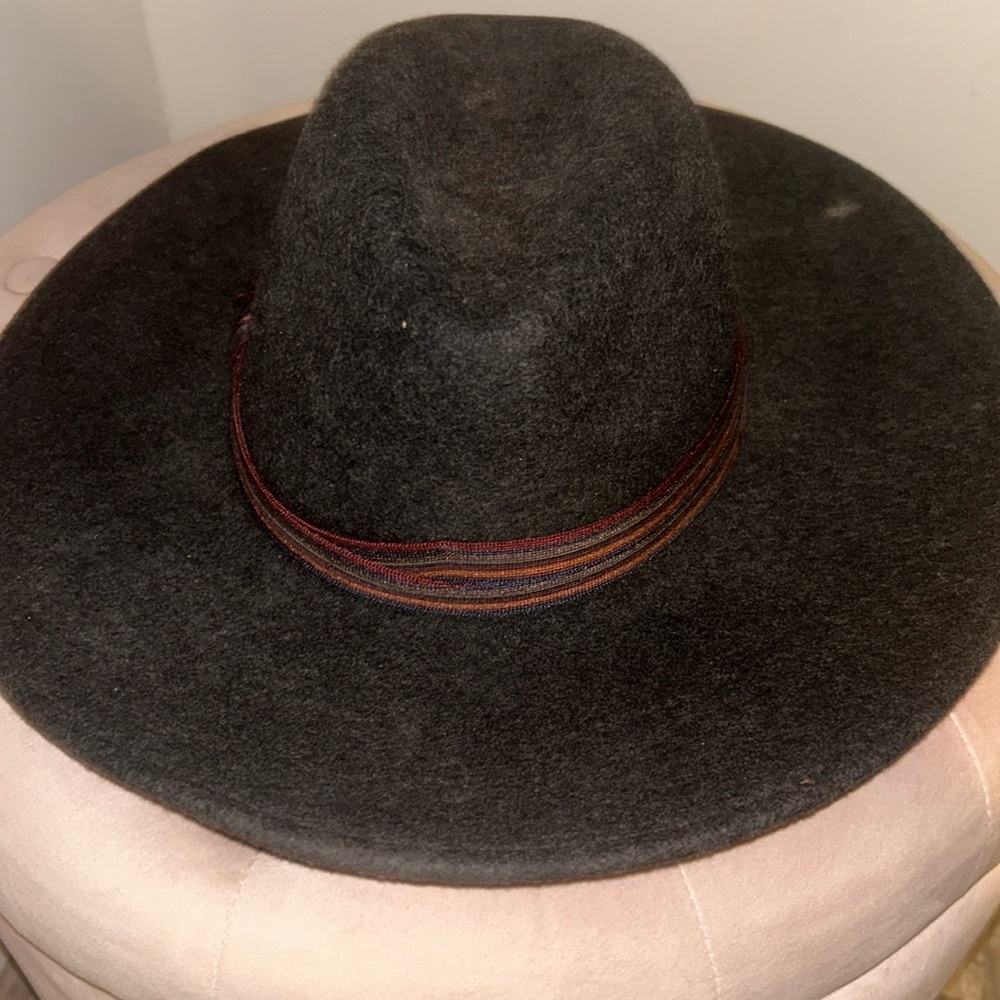 Zara Hat